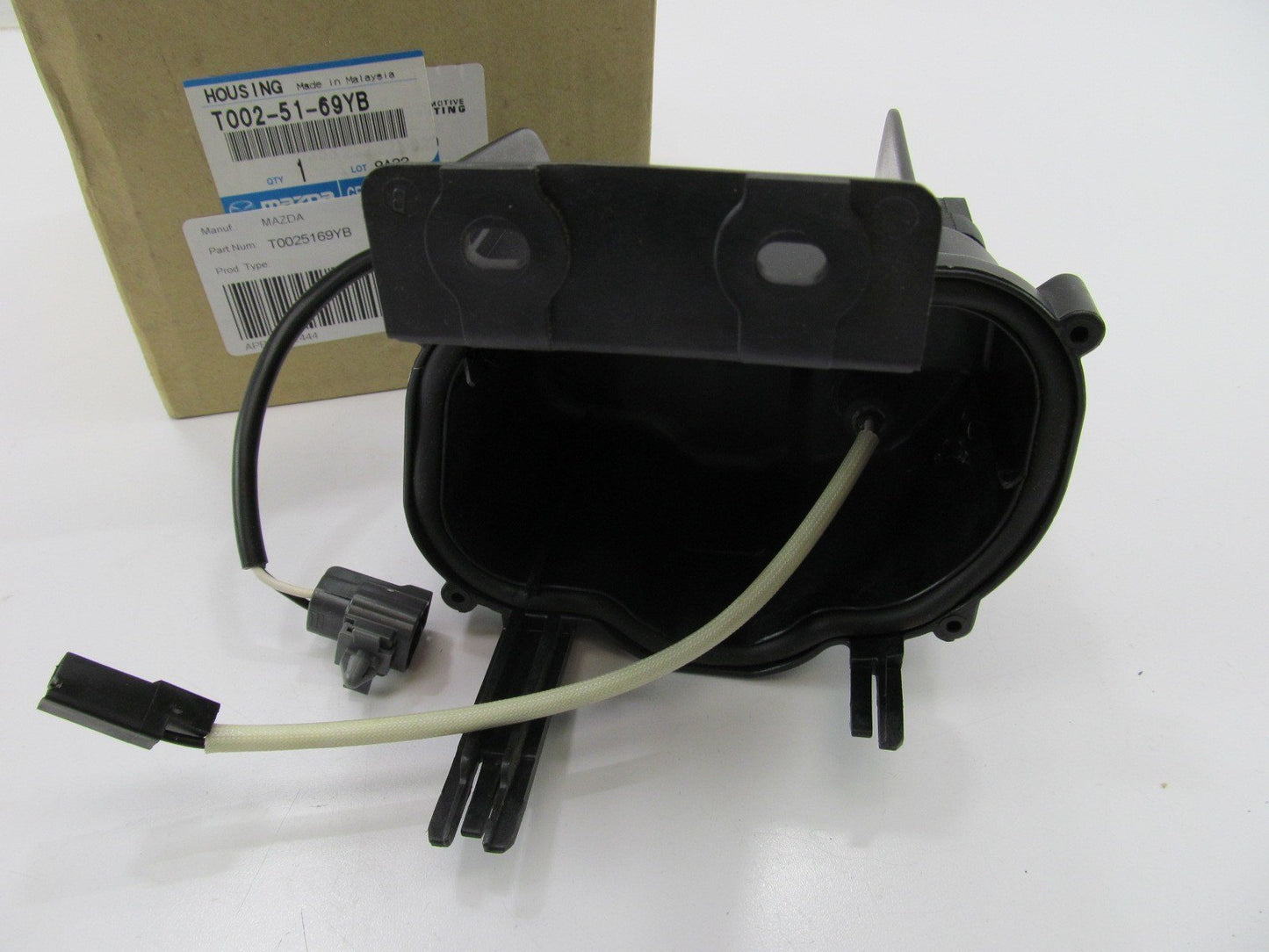 NEW LEFT Drivers Side Fog Light Housing OEM For 95-00 Mazda Millenia T0025169YB