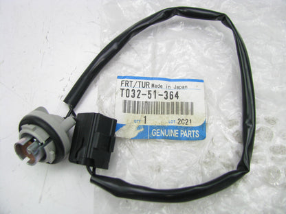 NEW - OEM Mazda T032-51-364 Parking Light Bulb Socket 1997-2000 Millenia