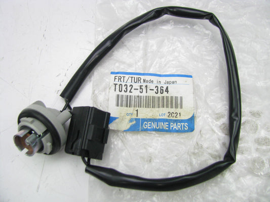 NEW - OEM Mazda T032-51-364 Parking Light Bulb Socket 1997-2000 Millenia