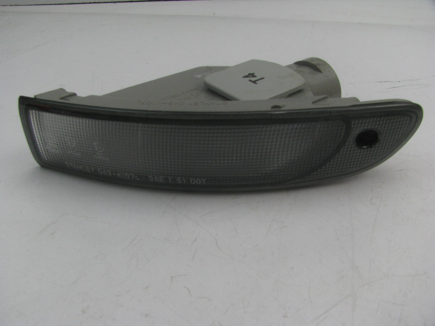 NEW - OEM Mazda T043-51-36XA Front Left Bumper Side Marker Light 99-00 Millenia