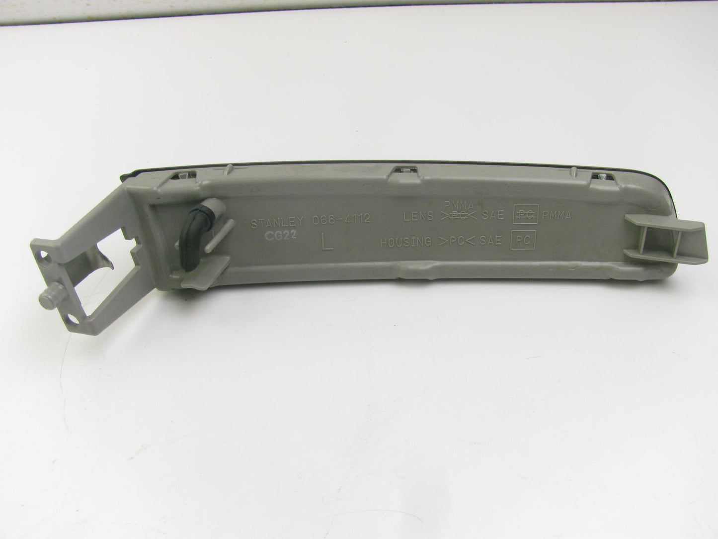 NEW - OEM Mazda T043-51-36YA Front Left Side Reflector 1999-2000 Millenia