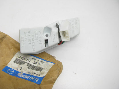 NEW - OEM T043-51-3F7 Right Trunk Lid Light Lamp Socket 1999-2000 Mazda Millenia