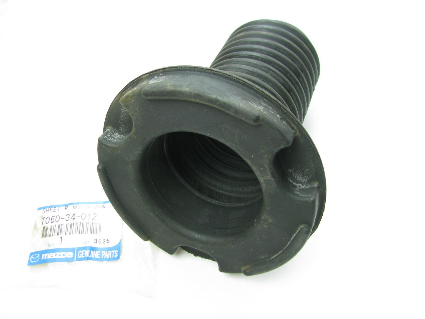 New Front Suspension Upper Spring Rubber Insulator For 01-02 Millenia T06034012