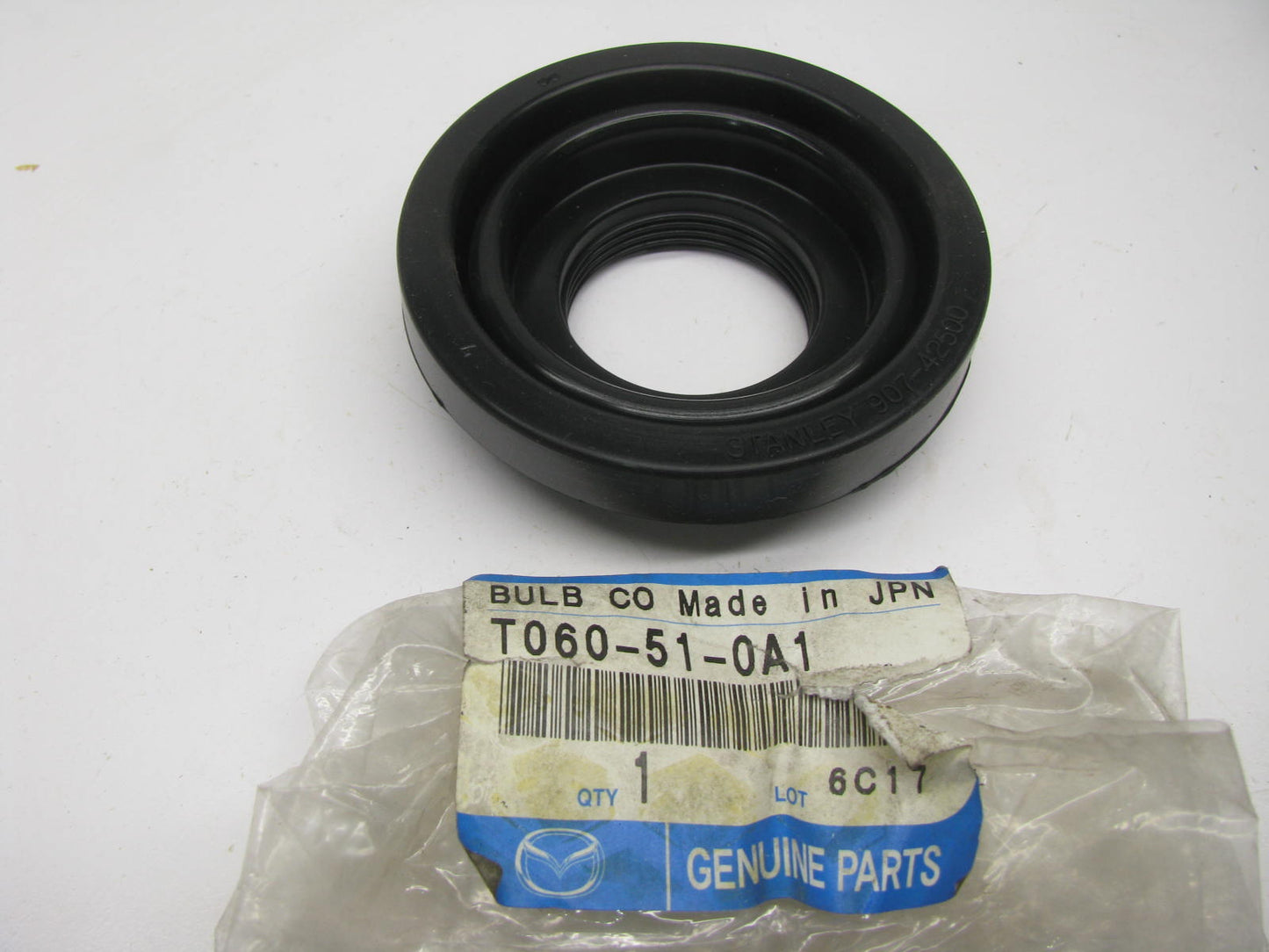 NEW OEM Low Beam Headlight Bulb Cover T060-51-0A1 For 2001-2002 Mazda Millenia