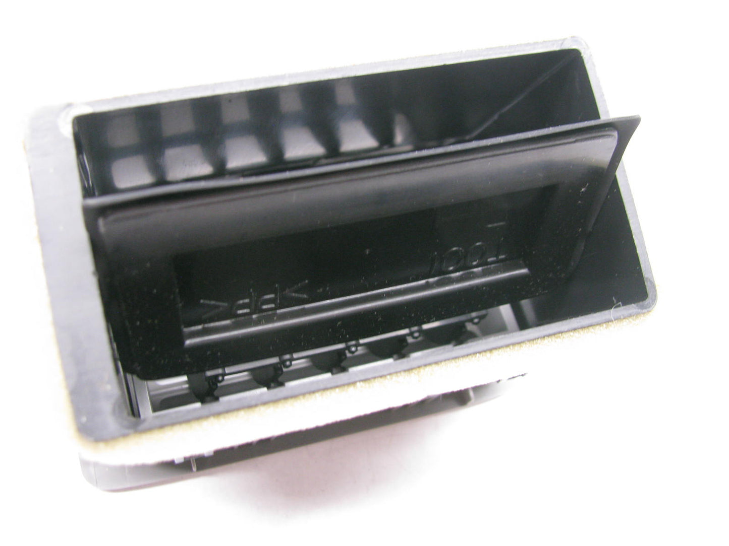 NEW - OEM Mazda T060-64-730-05C Right Lower A/C Air Register Vent 01-02 Millenia