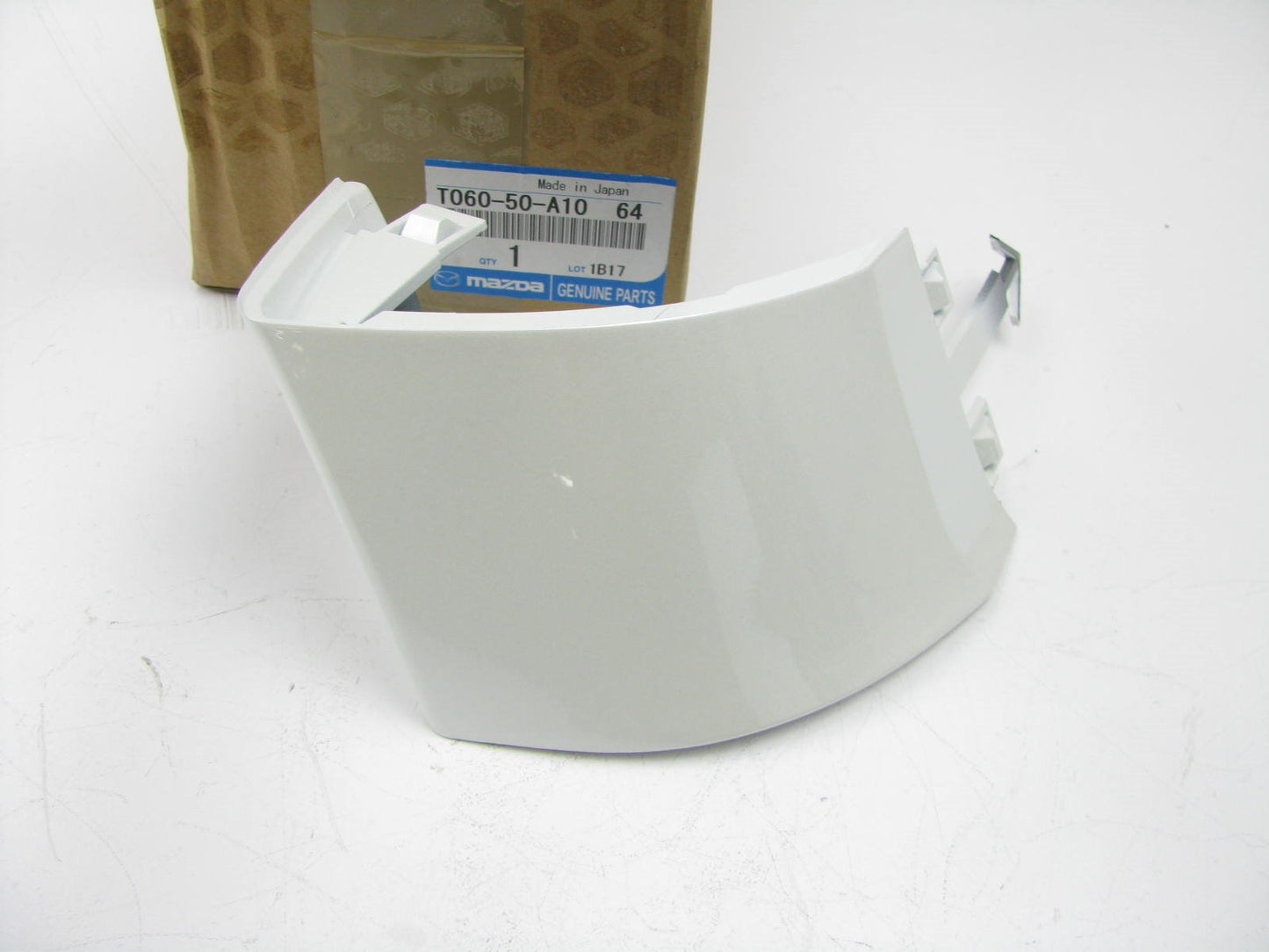 New Front Bumper White Pearl Tow Hook Cap Cover For 01-02 Millenia T06050A1064