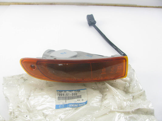 New Front Right Turn Signal Light Lamp For 1997-1998 Mazda Millenia TB9451350