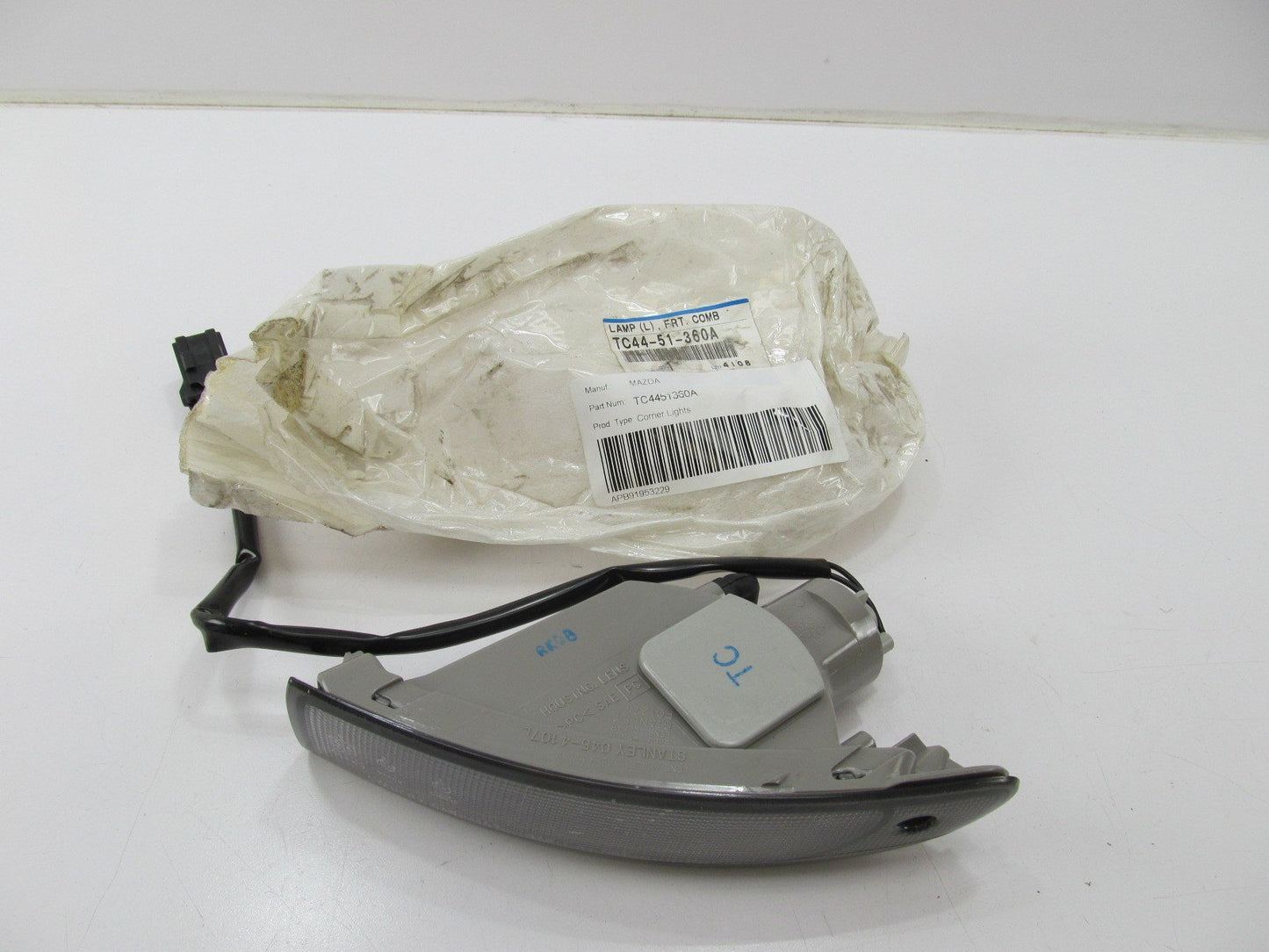 NEW Left Drivers Side Turn Signal Light Lamp OEM For 1999-00 Mazda Millenia