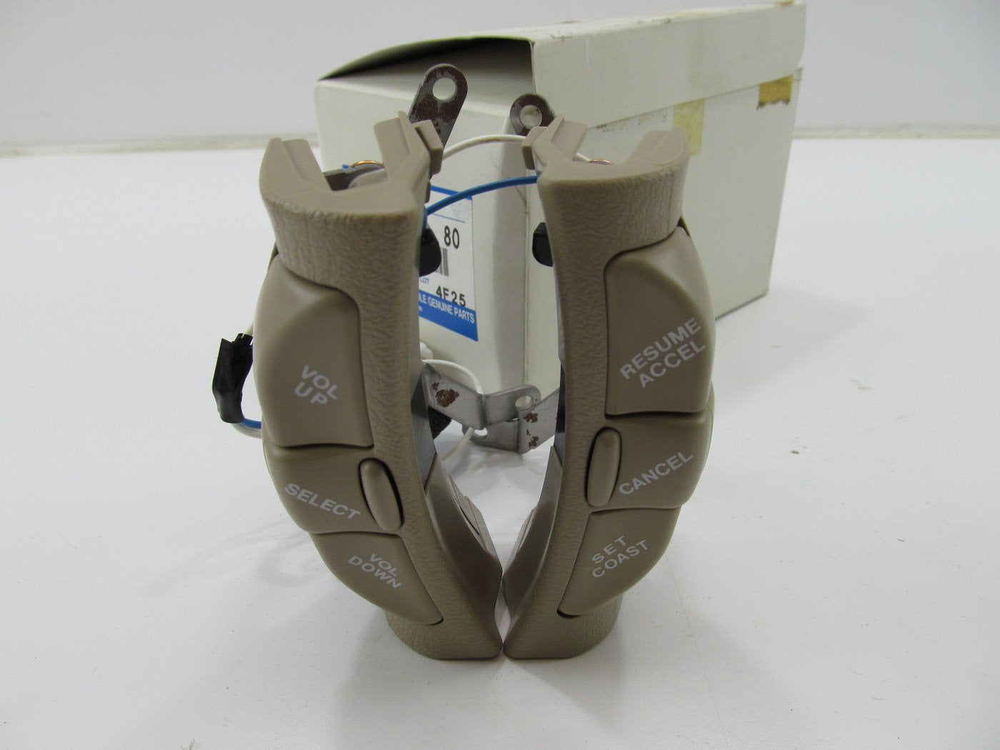 NEW - OEM TC86664M0 80 Cruise Control Switch For 2001-2002 Mazda Millenia