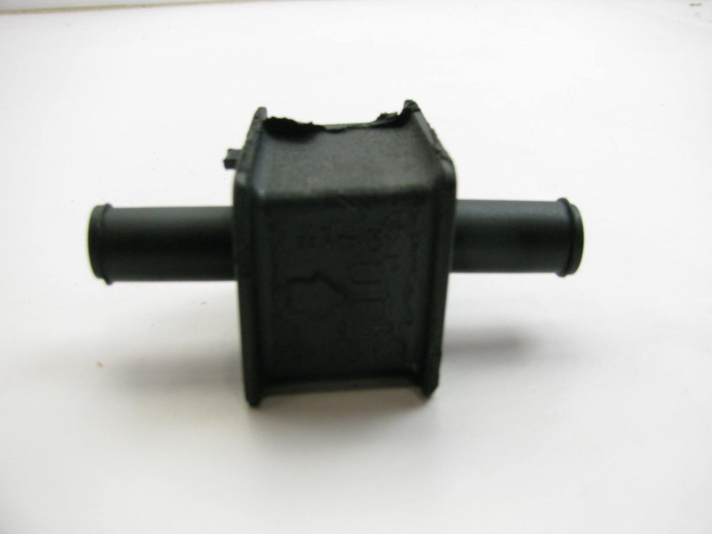 NEW GENUINE Rubber Trans Mount OEM For 1987-1993 Mazda B2600 4WD  UC863933XA
