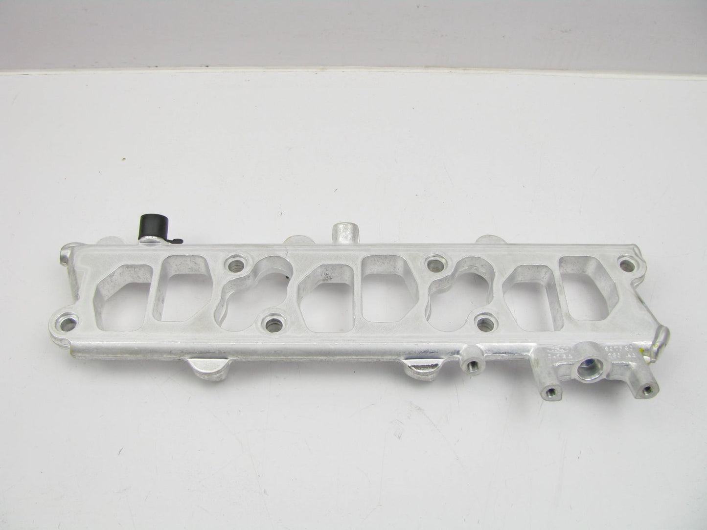 NEW OEM Fuel Rail Ford 90-95 Aerostar Ranger, 91-95 Explorer 4.0L 90TF-9D280-AB