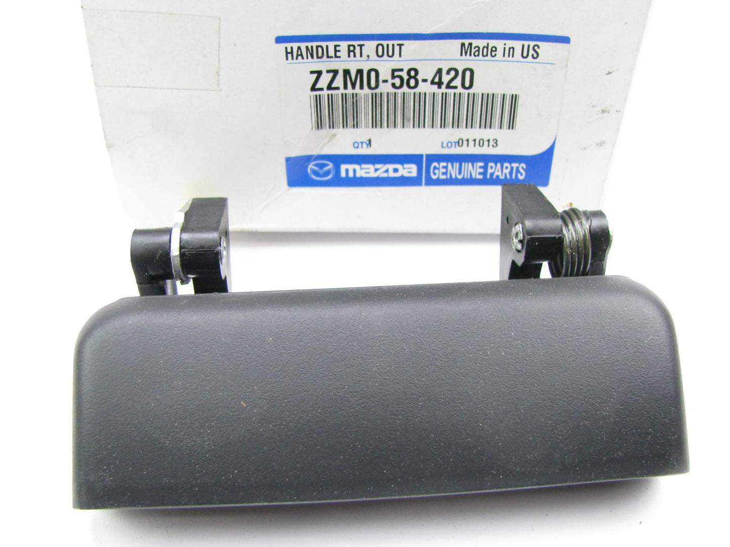 NEW RIGHT Side Door Handle OEM For Mazda 94-00 B-series 94-00 B4000 ZZM0-58-420