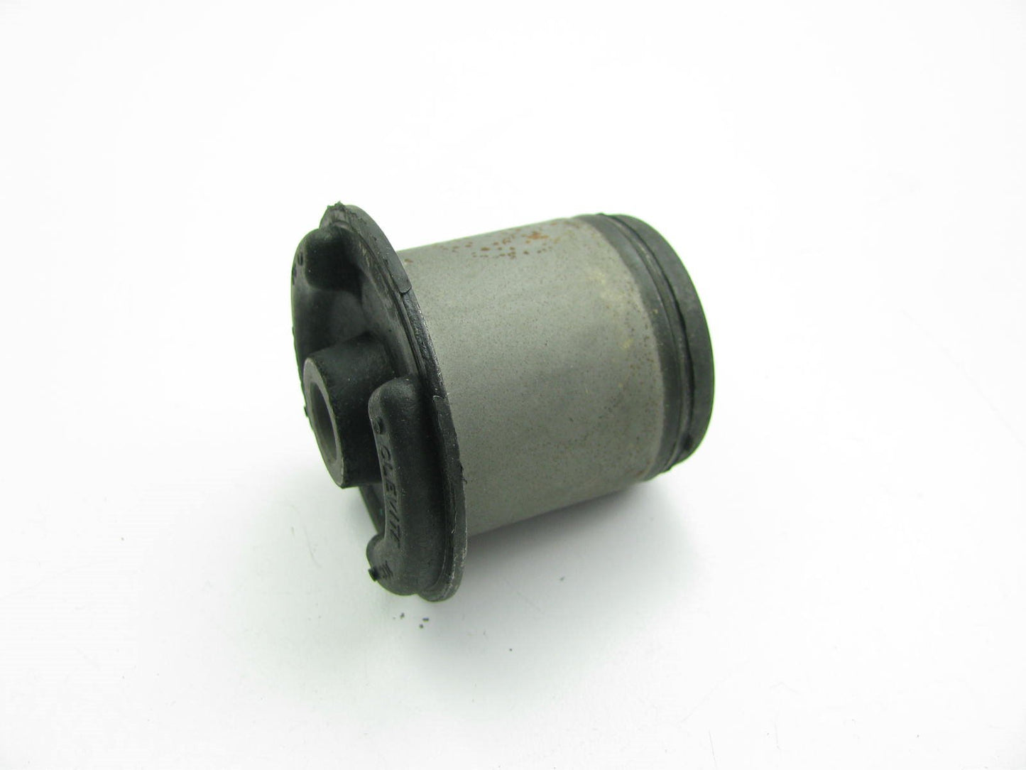 New Genuine FRONT Differential Mount Rubber Bushing 1998-2010 B2300 B3000 4x4