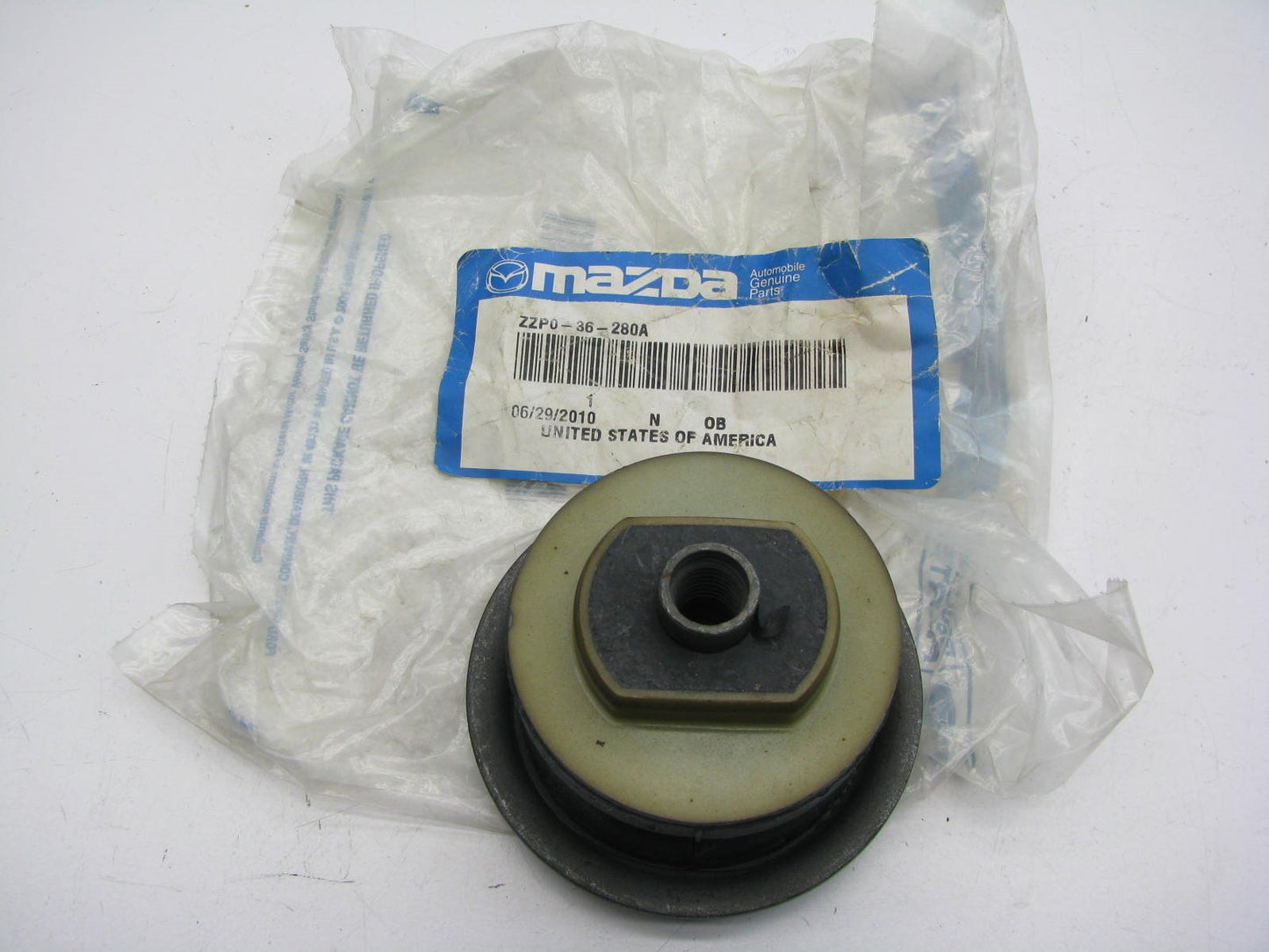New OEM Cab Upper Rubber Mount 2001-10 Mazda B-Series Pickup Truck ZZP0-36-280A