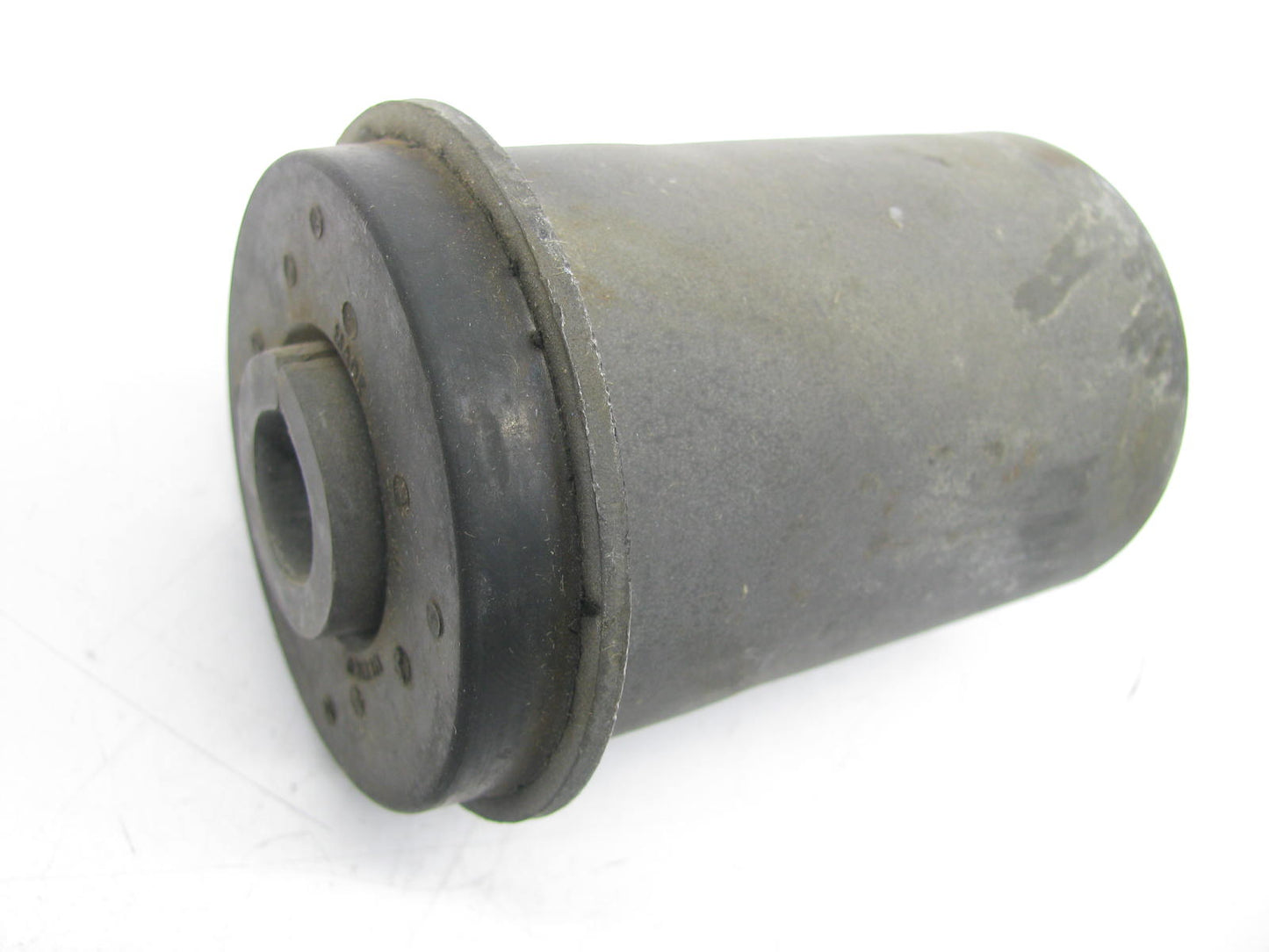 Mcquay-norris FB727 Front Right Lower Rearward Suspension Control Arm Bushing