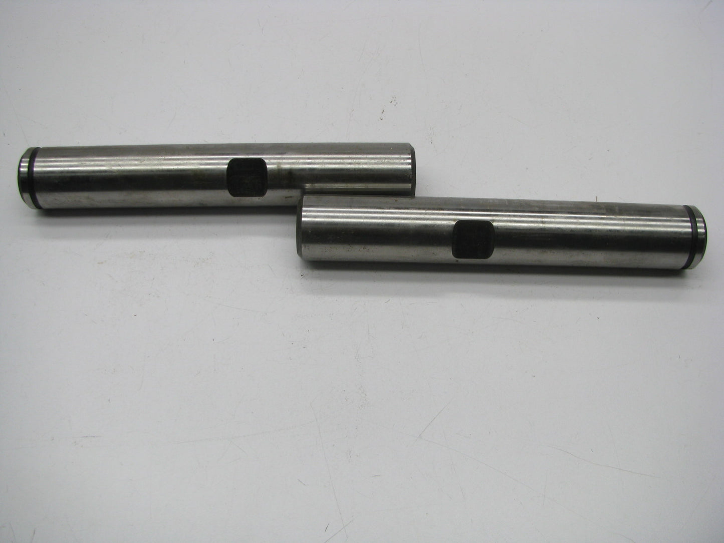 Mcquay-norris KA-289 Steering King Pin Bolt Set  (with Solid Front Axle)