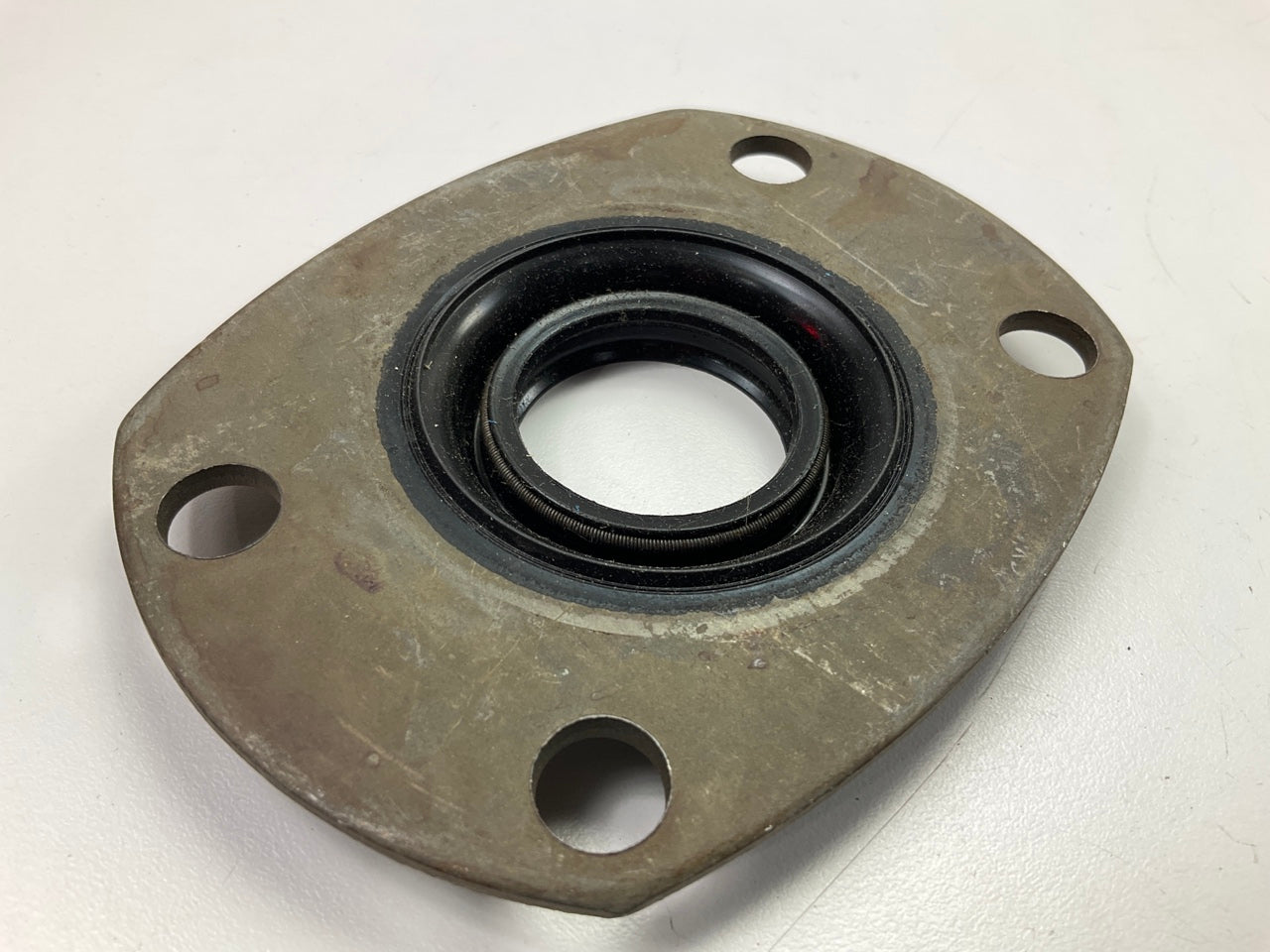 Mcquay-norris OS12685 Rear Outer Wheel Seal