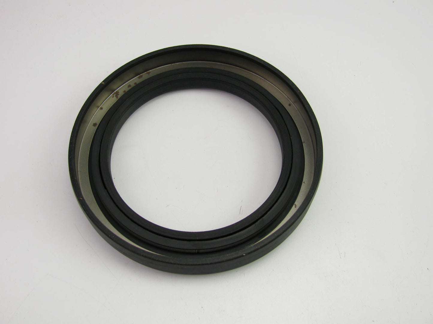Mechanex 740400 Wheel Oil Seal - 6.047'' OD X 4.250'' ID X 0.915'' Wide - 370107A