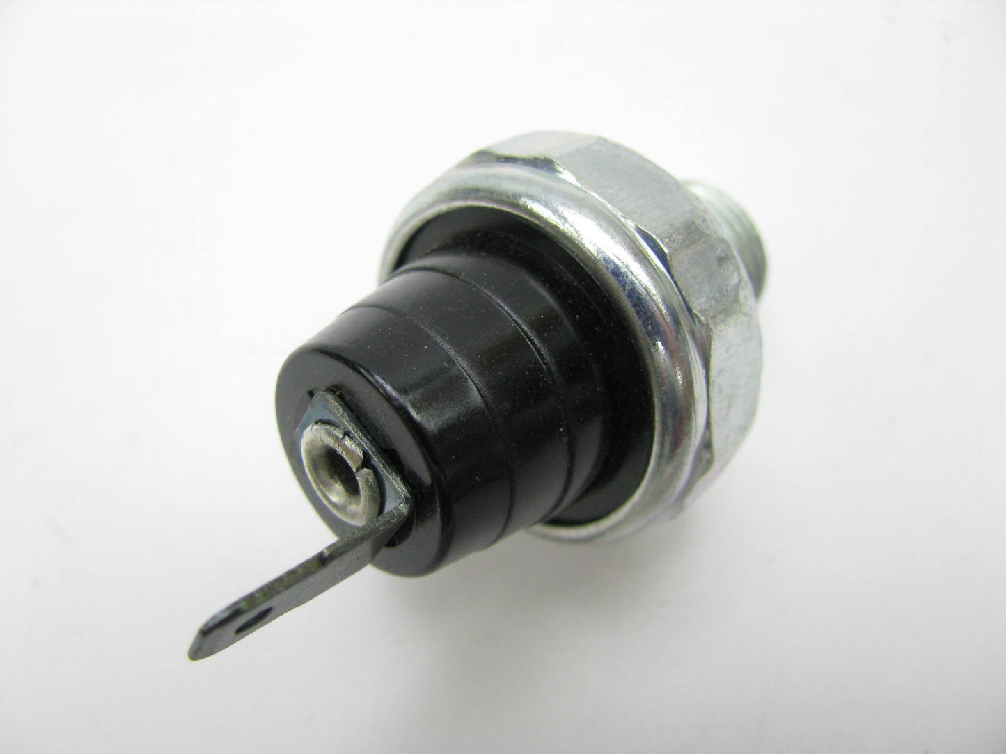 Mechanics Choice 1619641 Engine Oil Pressure Switch Sender