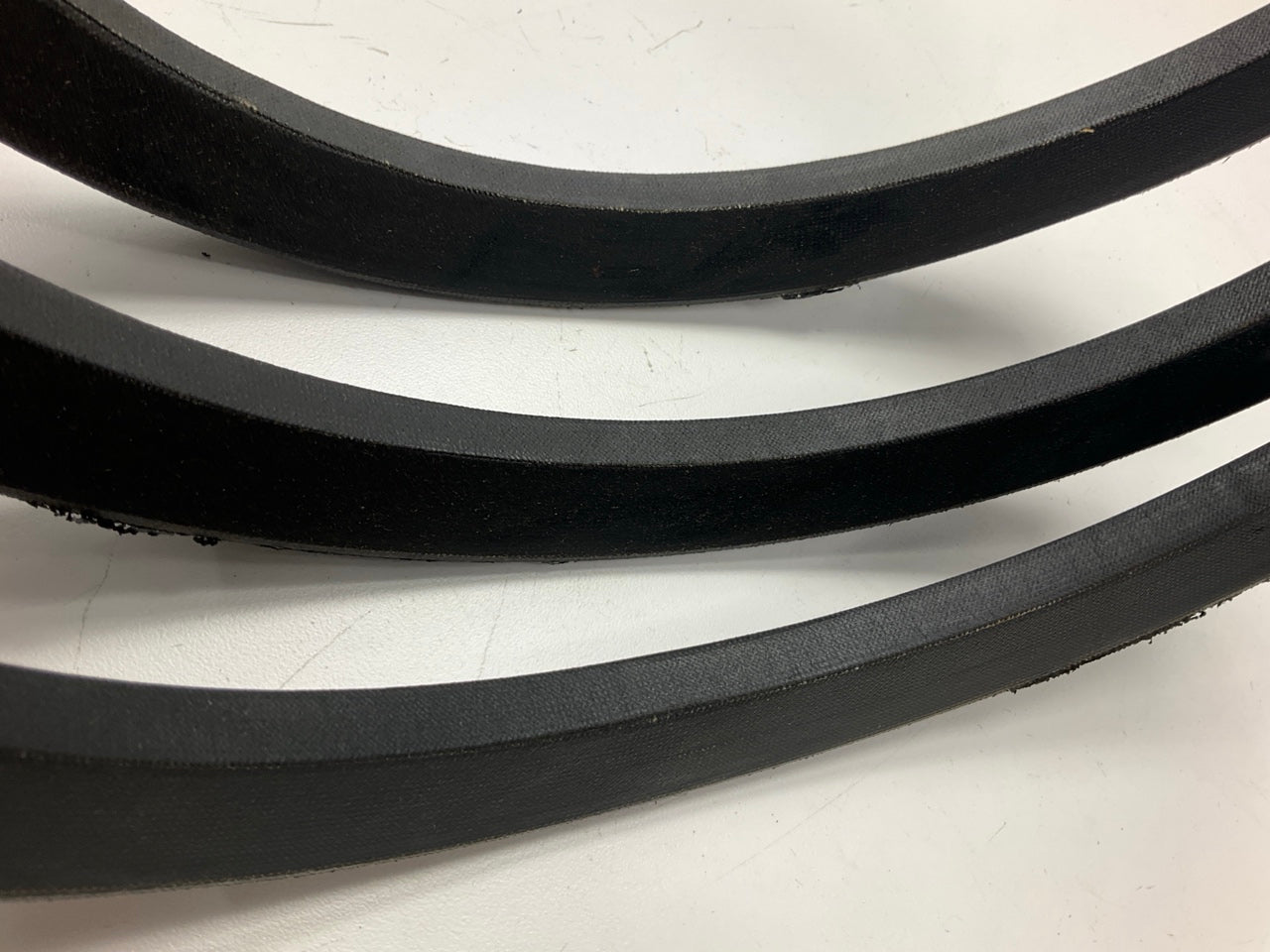 Megadyne 8V-1250 Industrial Accessory Drive V-Wedge Belt - 1.00'' X 125''