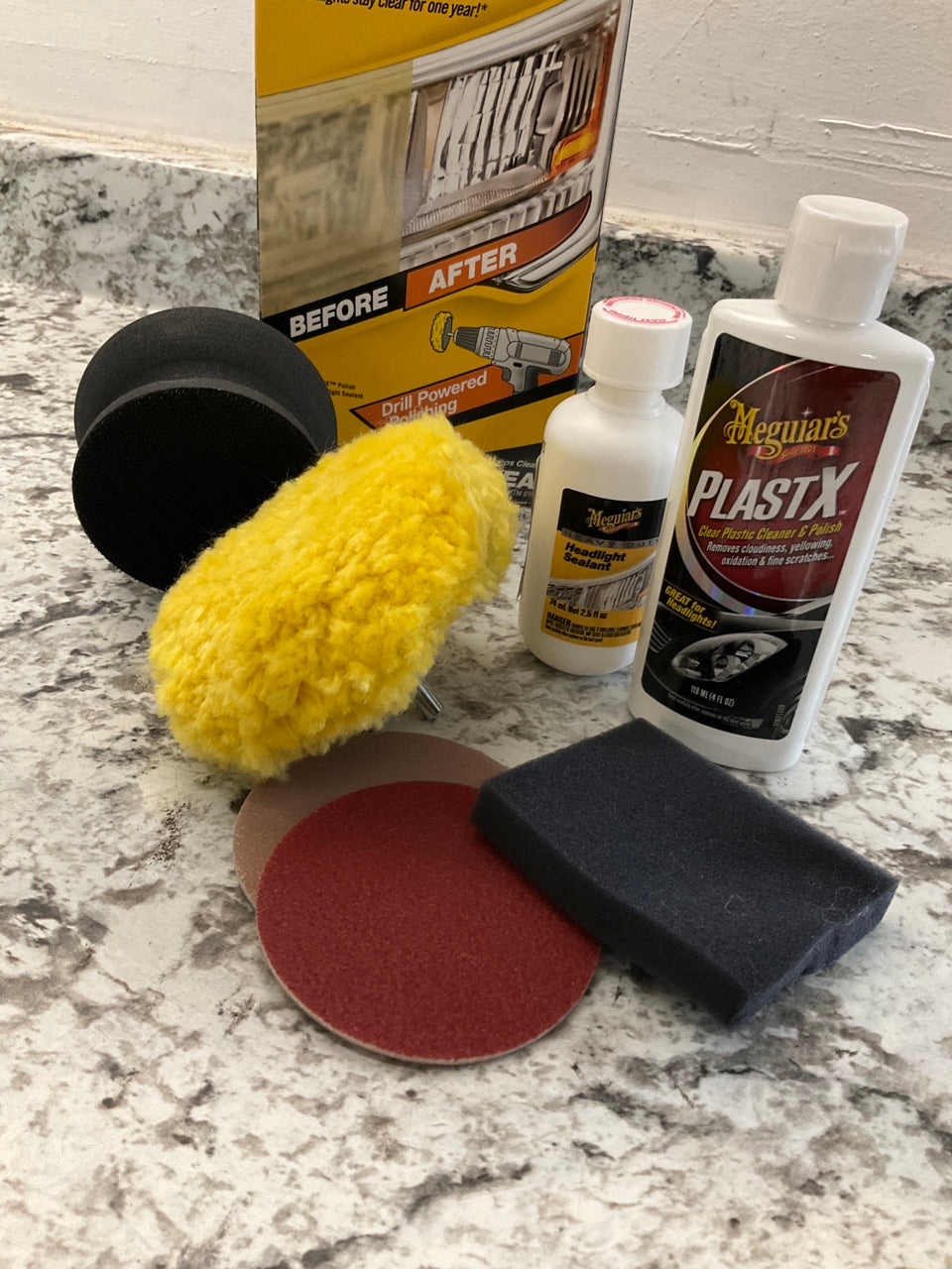 Meguiars G2980 Heavy Duty Headlight Lamp Restoration Kit With Polish And Sealant