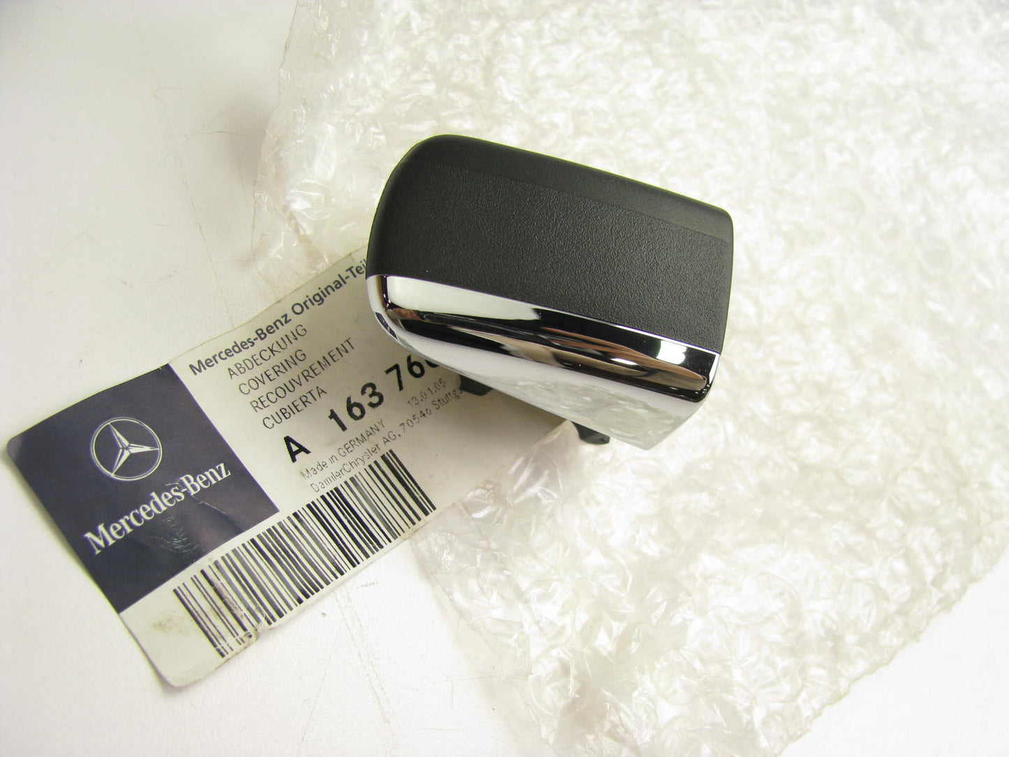 NEW - OEM Mercedes-benz A1637660156 Rear Left Door Handle Cover Cap