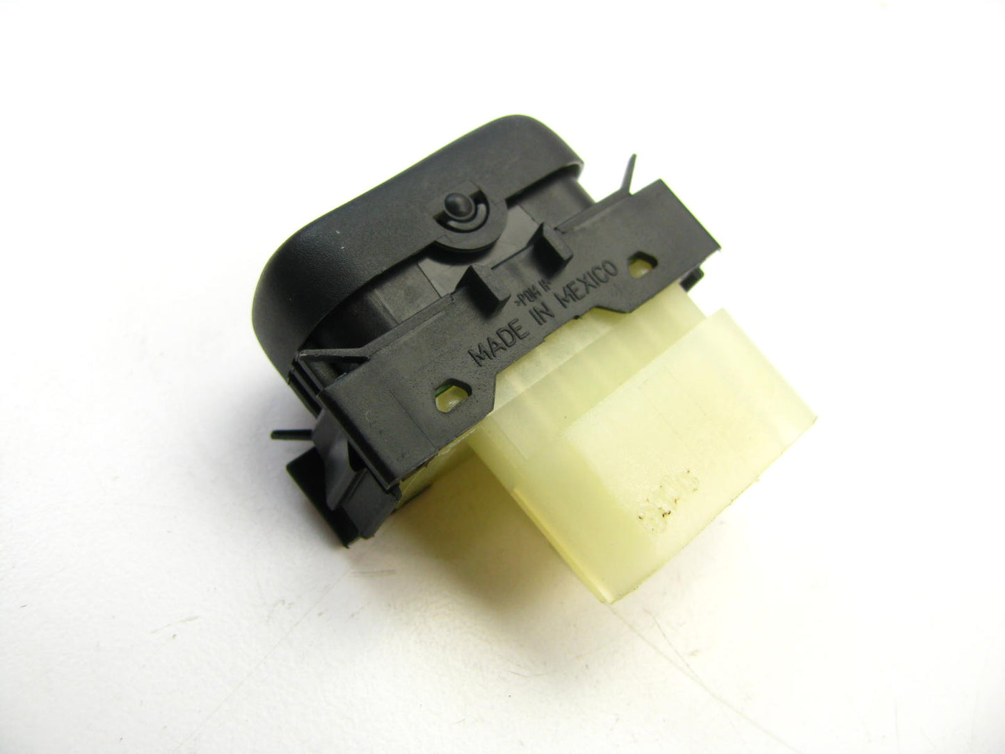 NEW OEM Mercedes ML W163 Headlight Head Lamp Cleaning Switch A1638202610