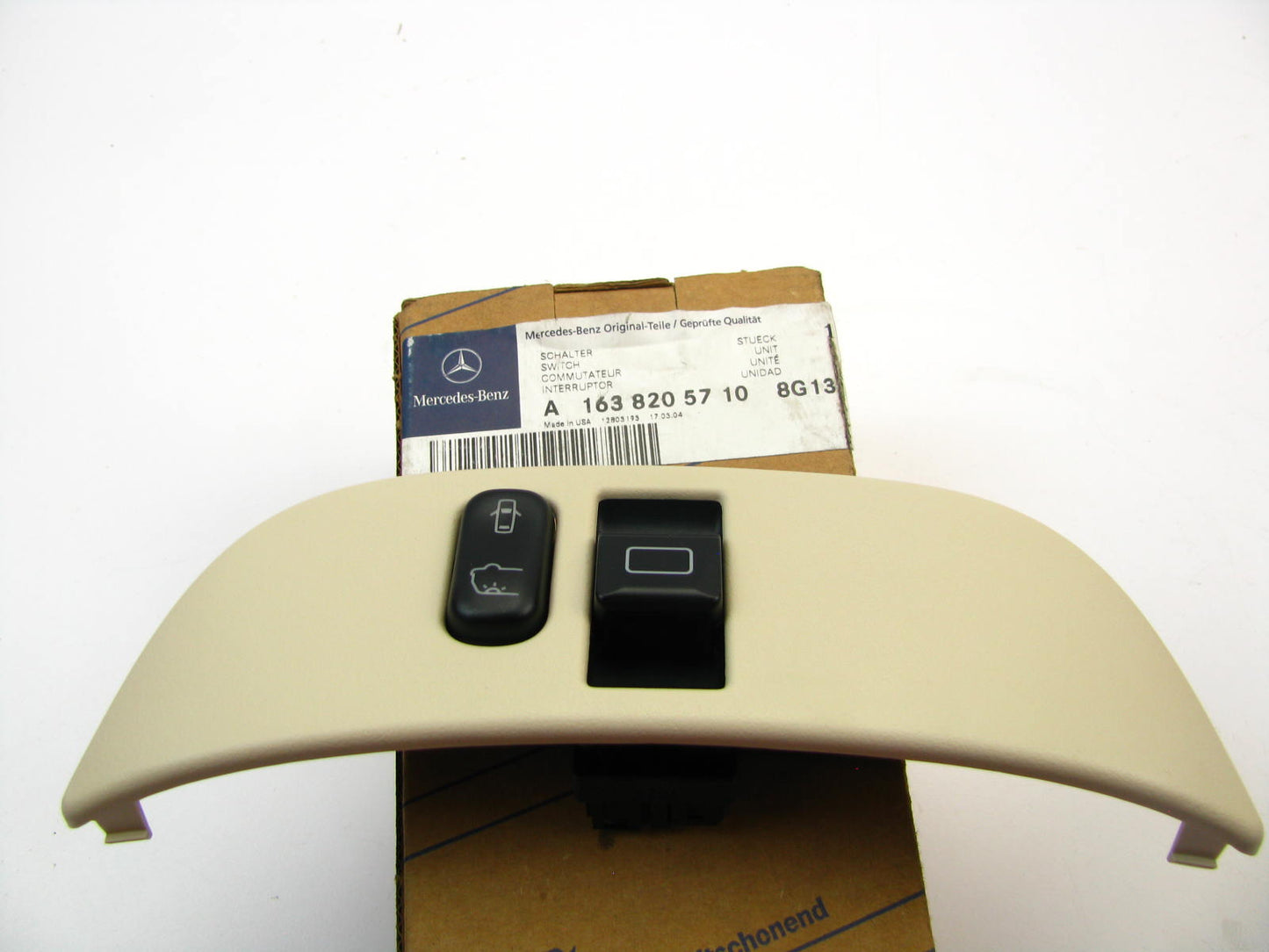 NOS OEM Mercedes-benz A16382057108G13 Switch