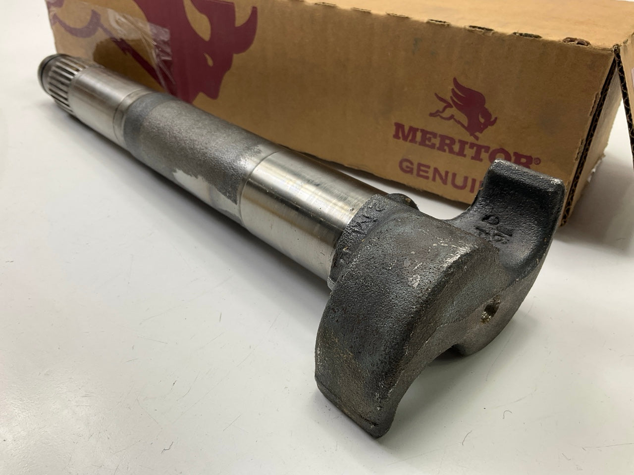 Meritor 2210Y8215 LX/MX 500 Series Right RH Air Brake Camshaft, 1.5'' X 28 Spline
