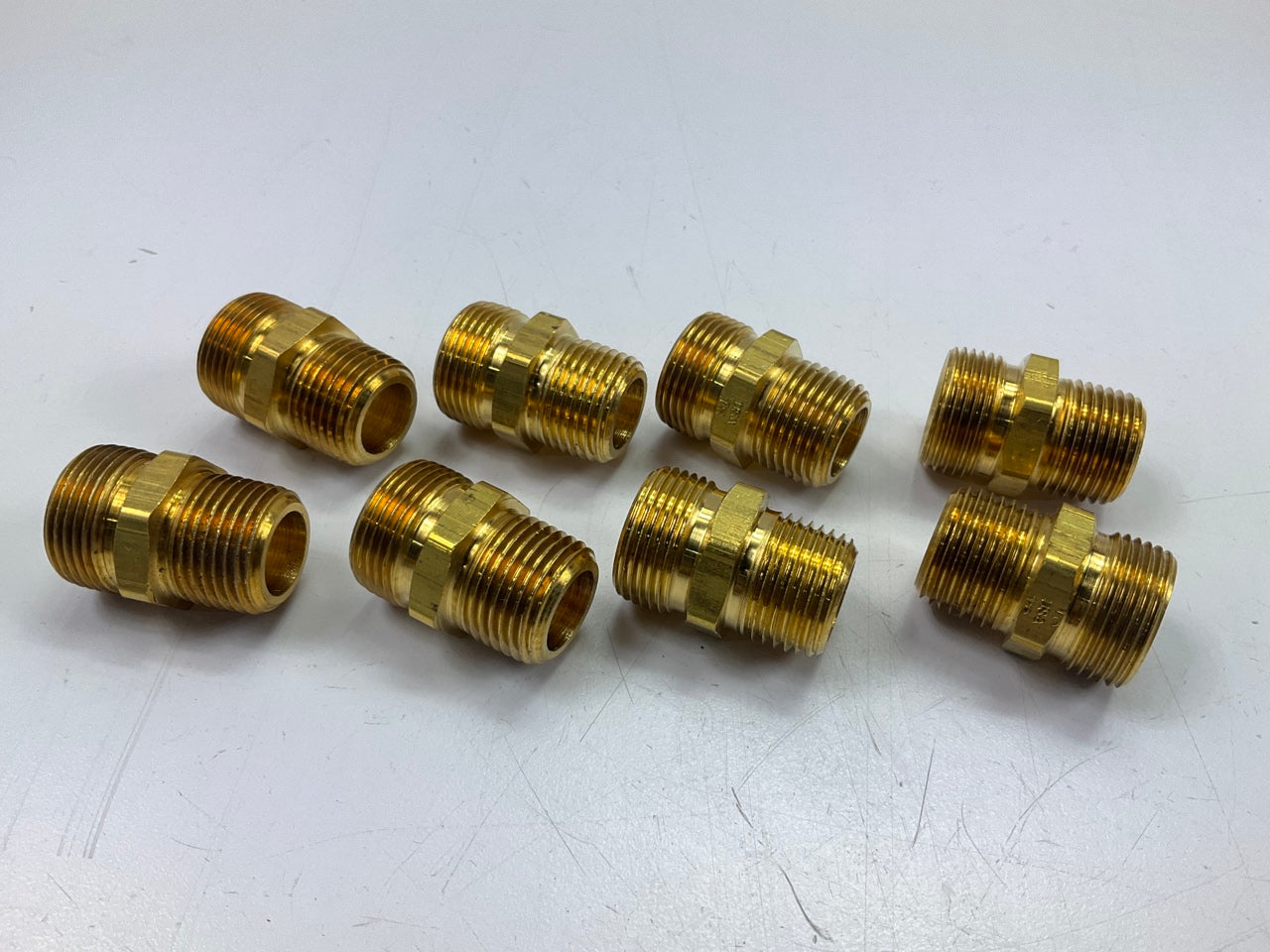 (8) Meritor R950096   Air Brake Hose Adapter Fittings 3/8'', Pipe Thread 3/8-18
