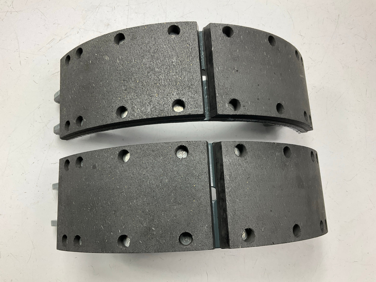 REMAN. Meritor XK3124702QP Q-Plus Brake Shoe Kit With Hardware, 15'' X 4'', 23K