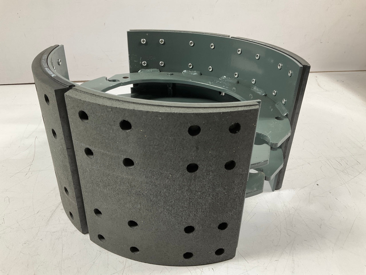 REMAN. Meritor XK3124726E Brake Shoe Kit For Eaton ES2 16.50'' X 8.625'' 23K