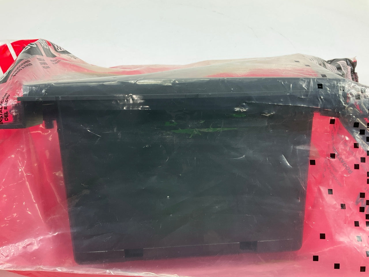 Metra 99-3305 Single-Din Radio Install Dash Kit