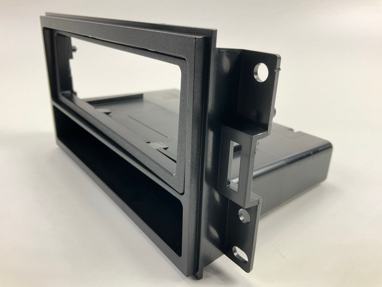 Metra 99-3527 Single DIN Radio Stereo Dash Installation Kit - 04-08 Grand Prix