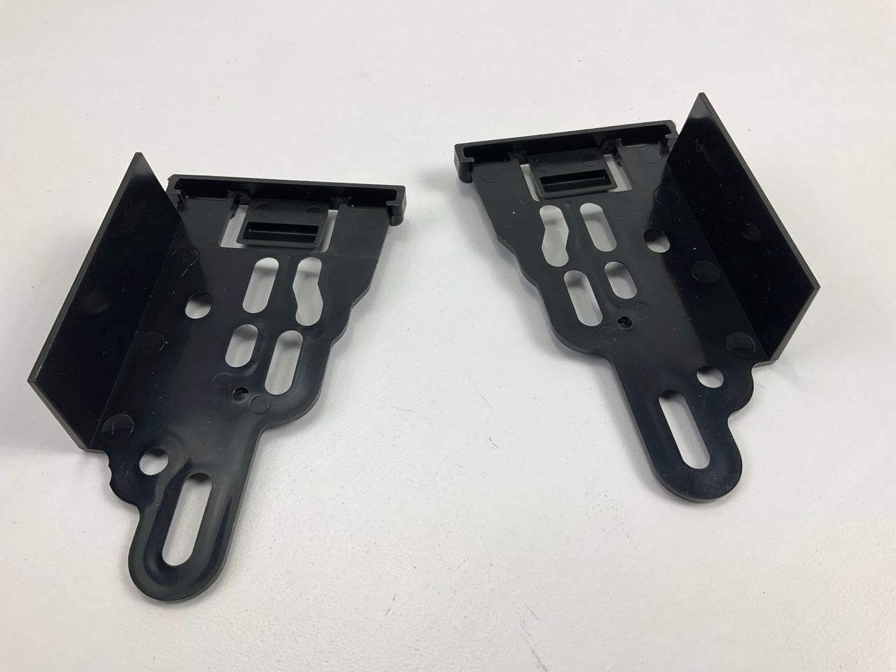 Metra 99-3527 Single DIN Radio Stereo Dash Installation Kit - 04-08 Grand Prix