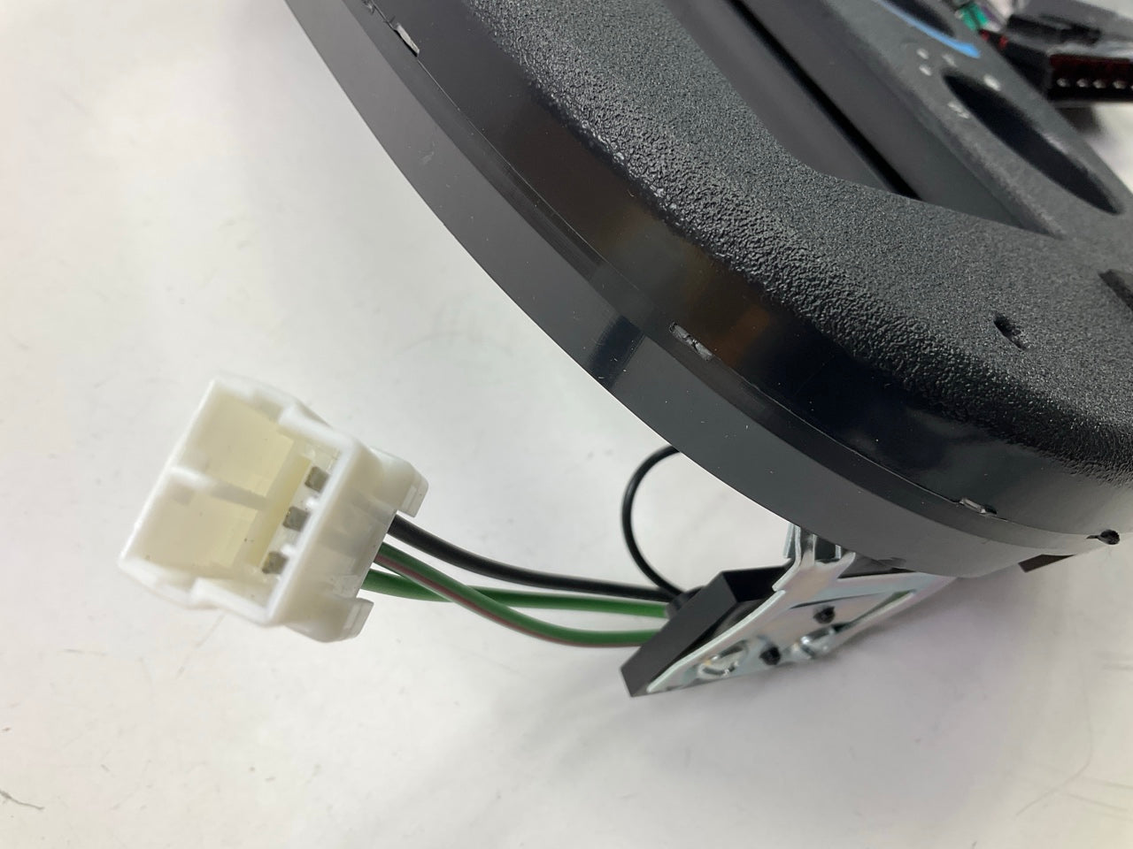 Metra 99-5720 Radio Stereo Dash Installation Kit For 1997-2002 Ford Escort