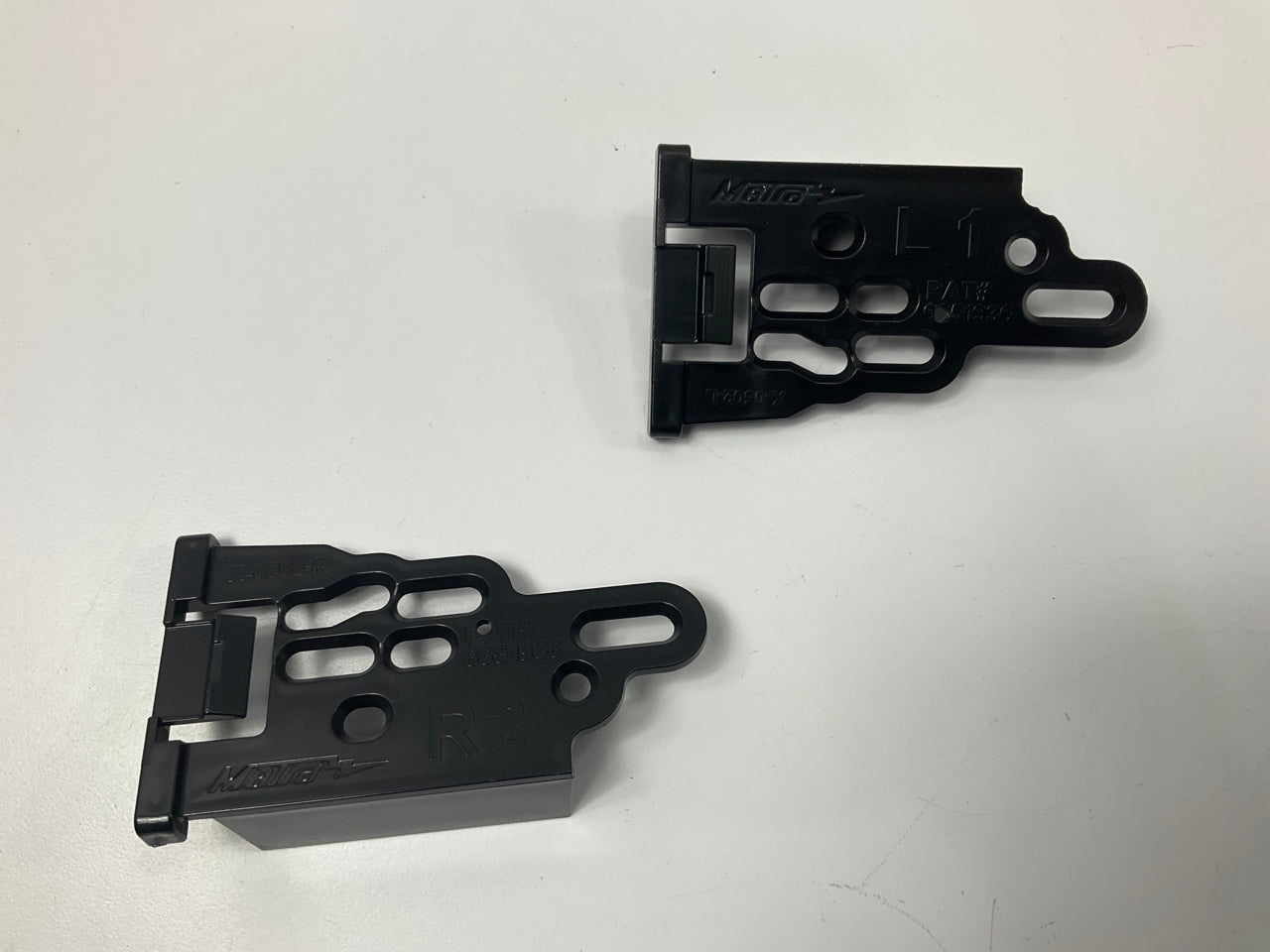 Metra 99-5808 Single DIN Radio Stereo Installation Dash Kit - 05-07 F-250 F-350