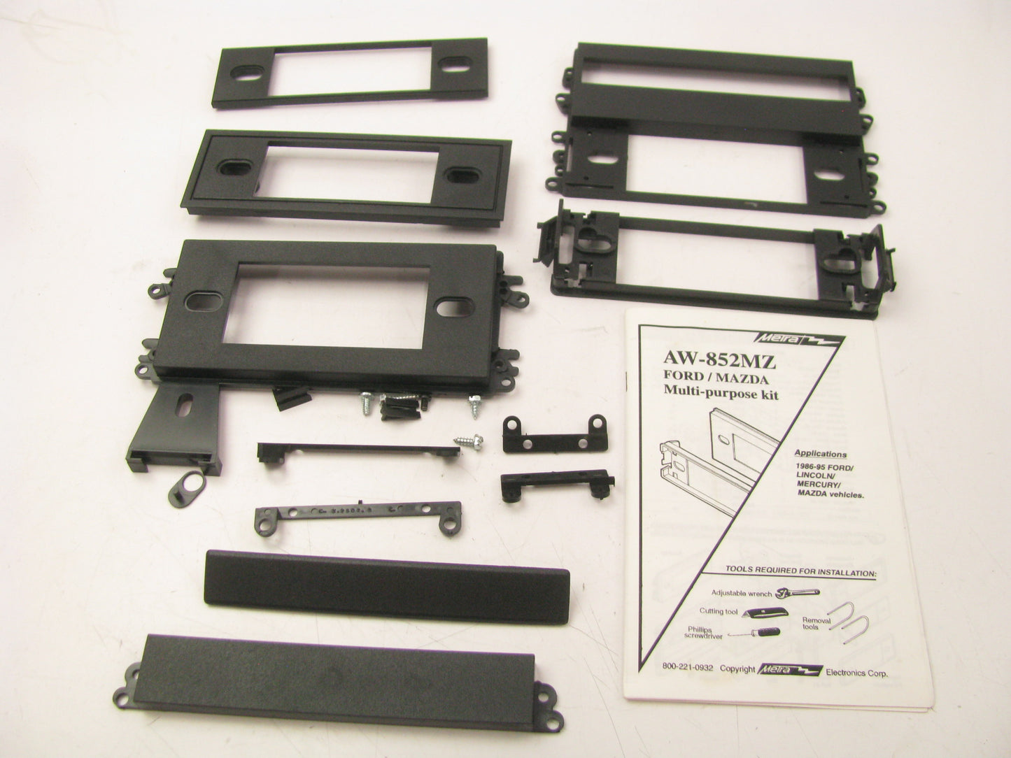 Metra AW-852MZ Universal Car Stereo Installation Kit For 1986-1995 Ford / Mazda