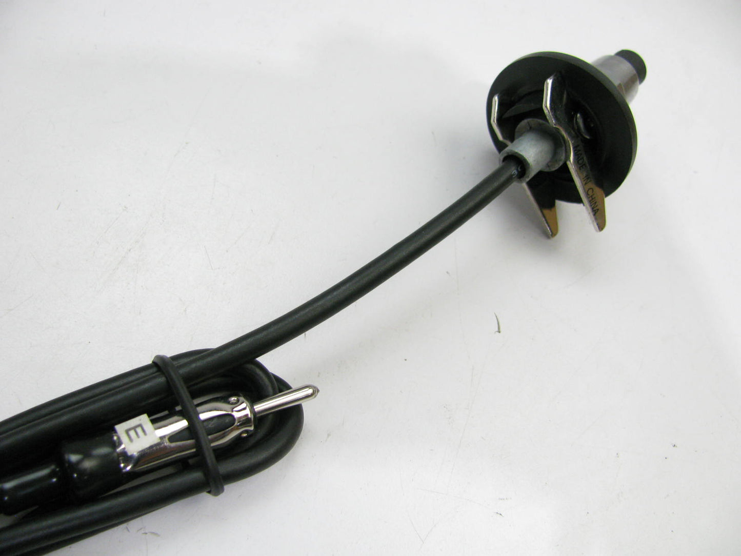 Metra AW-UT30 Universal 1-Section Top Mount Replacement Antenna For AM/FM