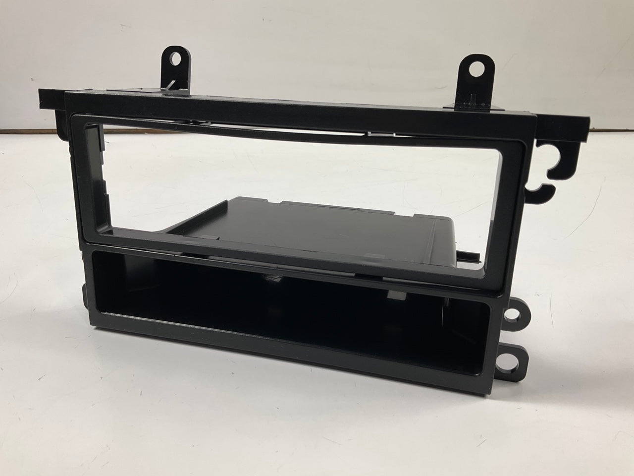 Metra CF-710NI Radio Stereo Installation Kit, Double DIN