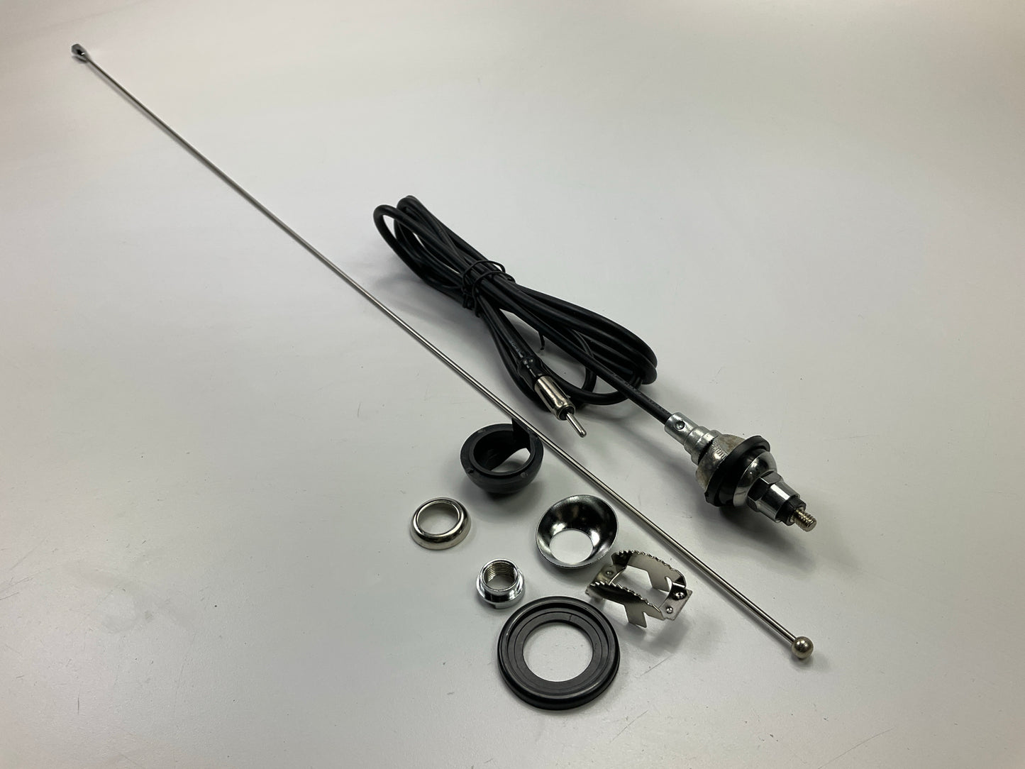 Metra CF-UT391 Universal 1'' Or 3/4'' Top Mount Antenna