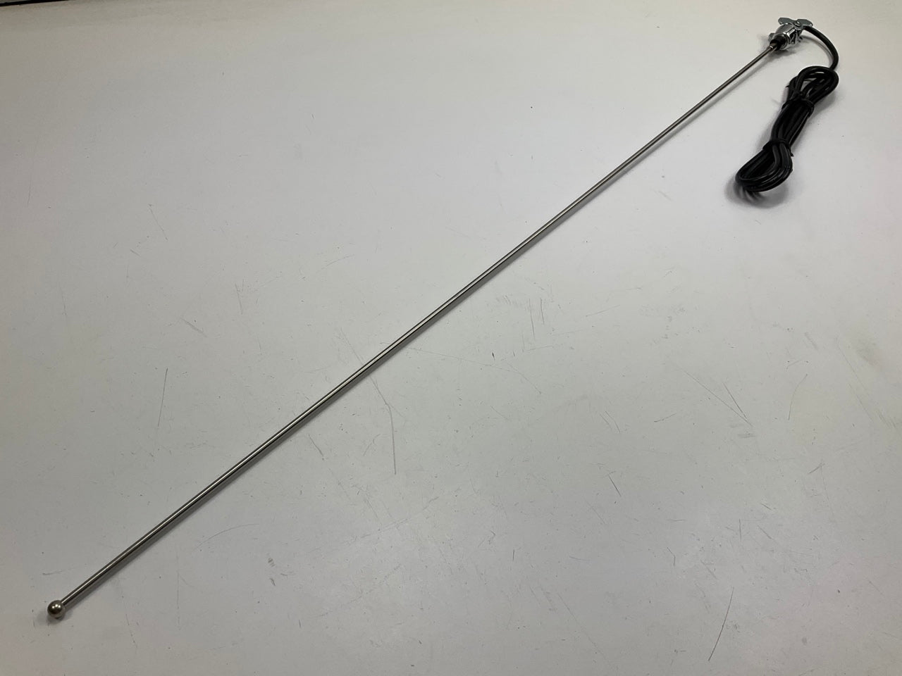 Metra CK-FD80 Universal Antenna 1965-Up Ford, Rectangle Chrome Base For 1'' Hole