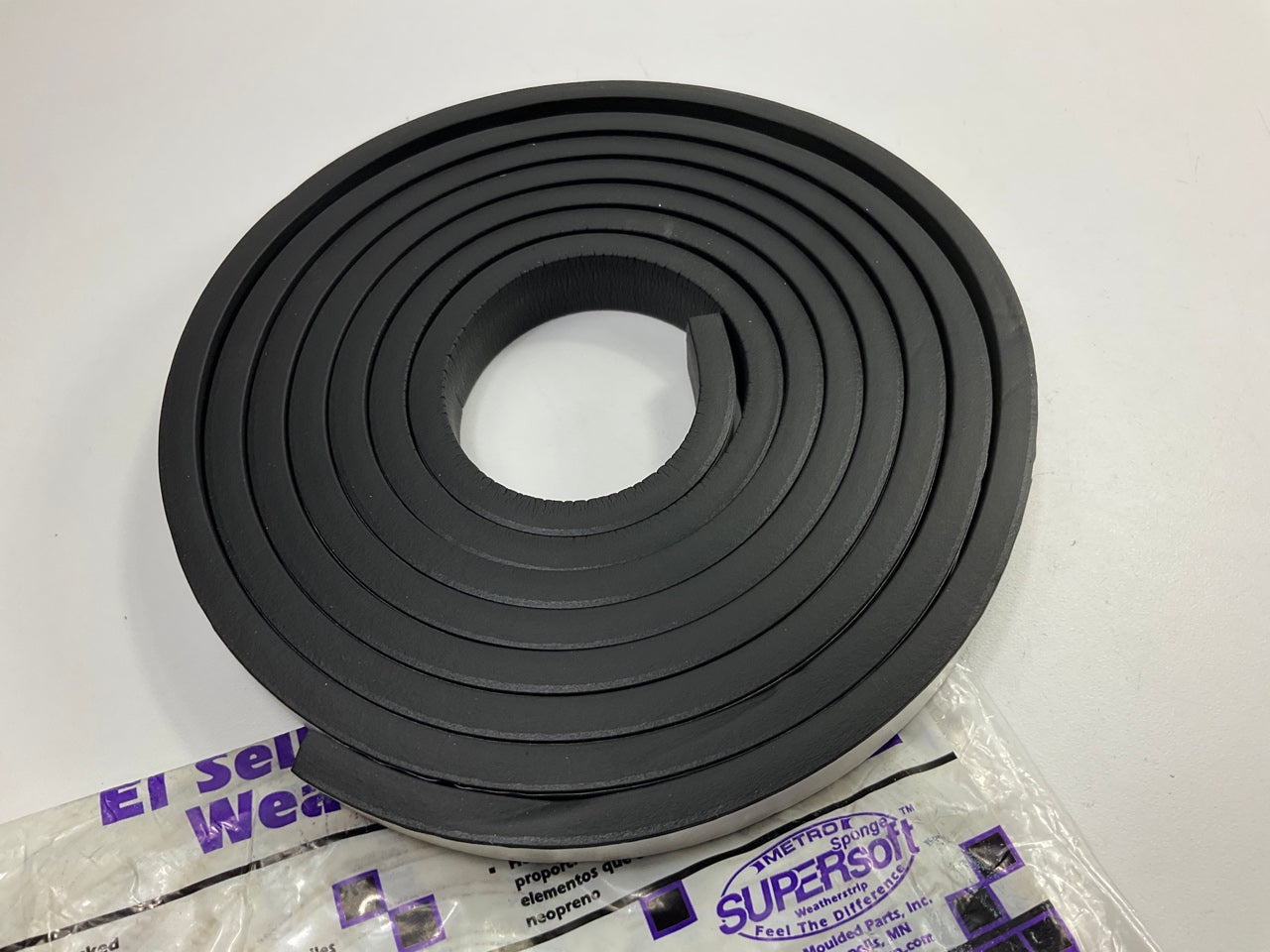 Metro Adhesive Backed EPDM Rubber Weatherstrip Seal - 3/4'' W X 5/16'' T, 10' L