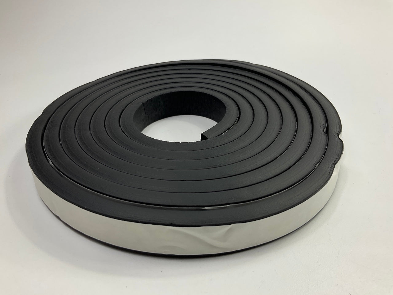 Metro Adhesive Backed EPDM Rubber Weatherstrip Seal - 3/4'' W X 5/16'' T, 10' L