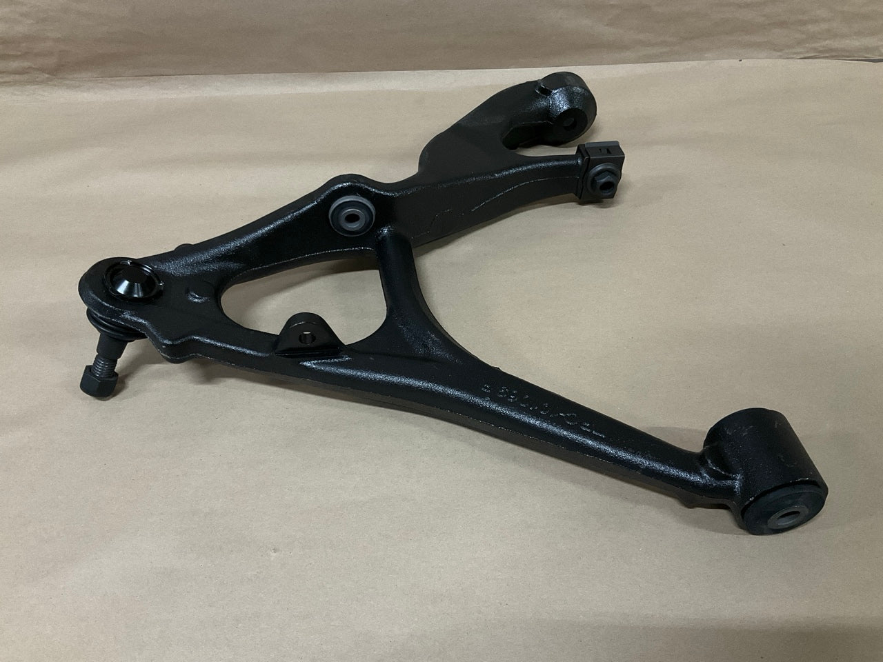 Mevotech CMS501143 Front Right Lower Control Arm & Ball Joint