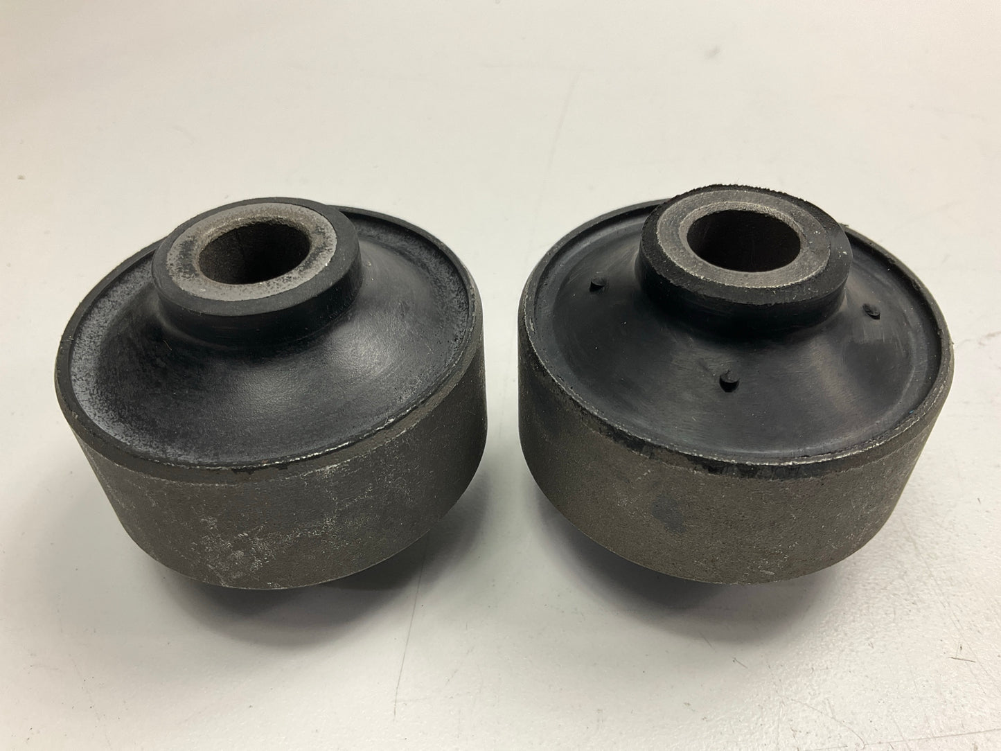 (2) Mevotech MK6578 Front Lower Control Arm Bushings