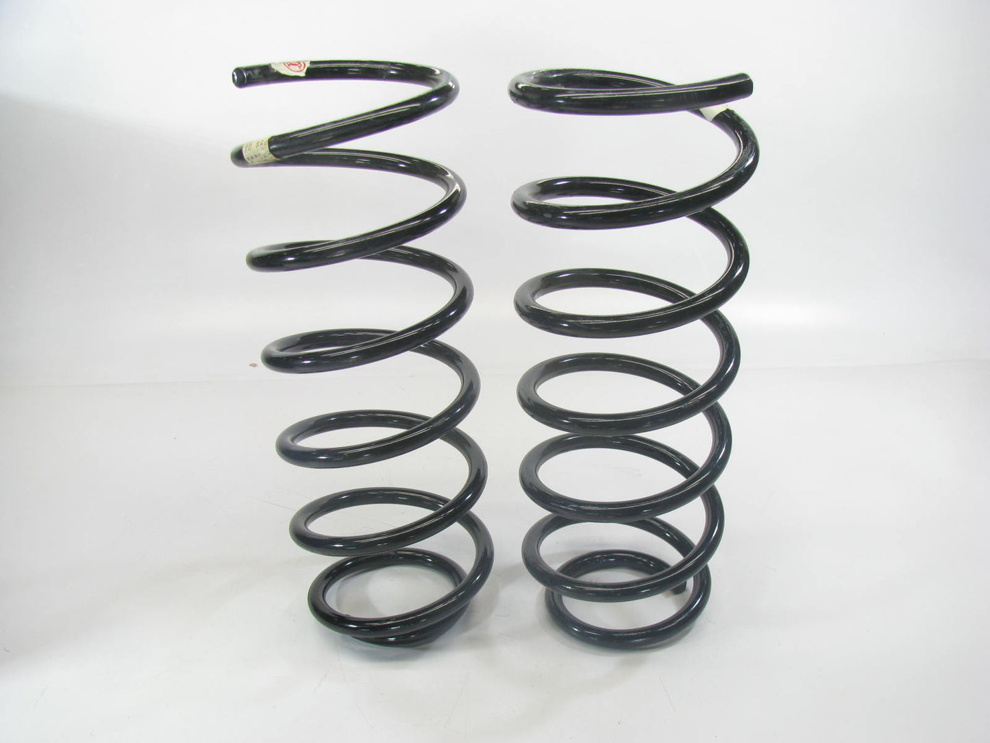(2) Meyle 2704-71970 Front Suspension Coil Springs 1993-1996 VW Golf & Jetta