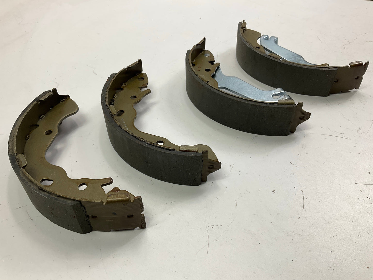 Meyle Products 37-145330019 Rear Brake Shoes For 2000-2004 Hyundai Accent