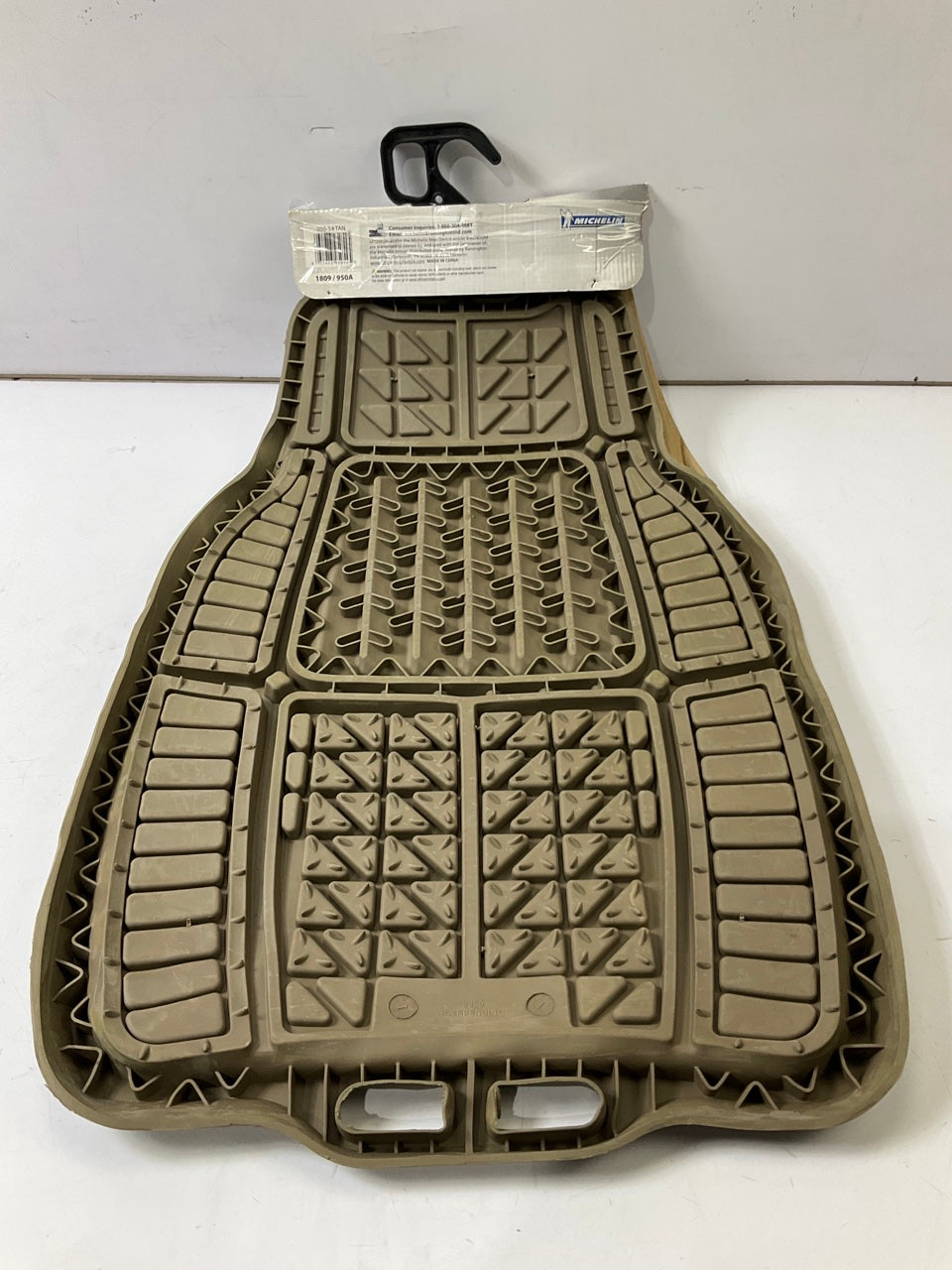 1 PIECE - Michelin 950-54 Deep-Tray Rubber Floor Mat, Tan 28''x19'' Size