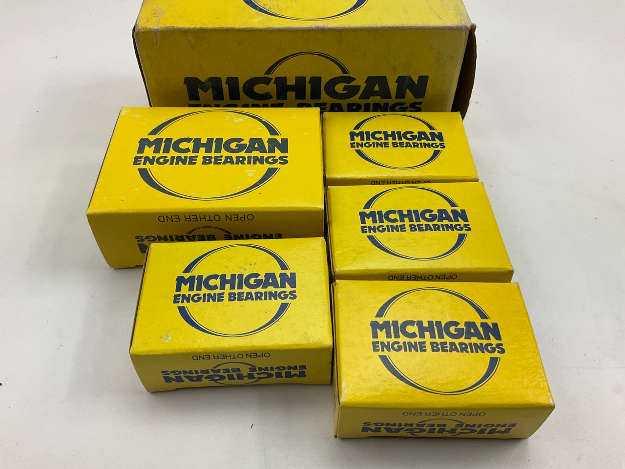 Michigan 2058P Main Bearings - Standard For Mitsubishi G32B G37B 4G61 4G64 G63B